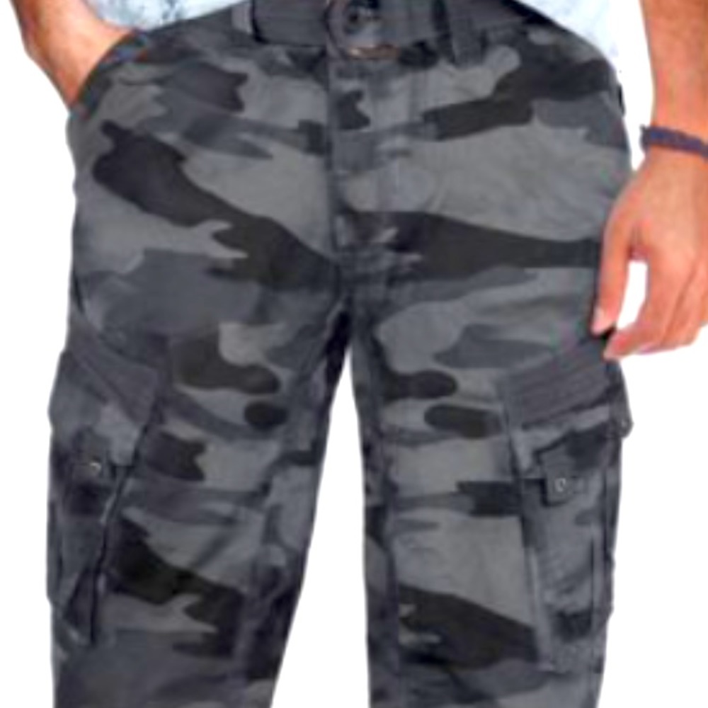 New in bag they shipped in with tags! Men’s cargo camo black shorts